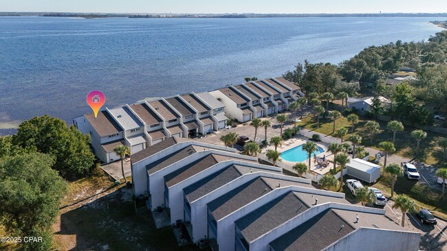 Building Photo - 6067 E Hwy 98