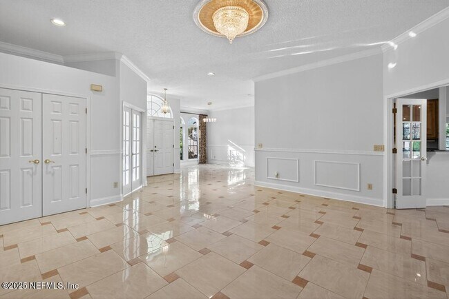 Building Photo - 4851 Jaybird Cir N