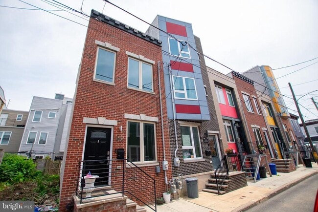 Building Photo - 1441 S Bouvier St
