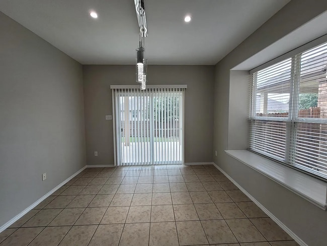 Building Photo - 5-Bed Home with Two Primary Suites & Game Room in Northwest ISD