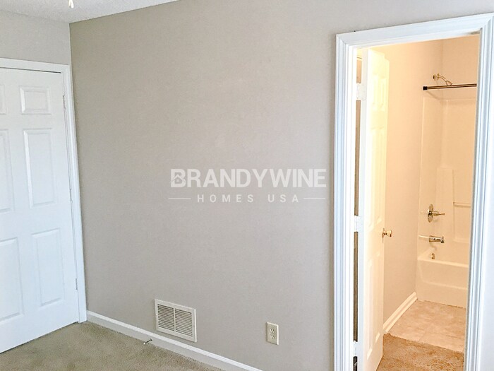 Building Photo - 3960 Gavick Dr