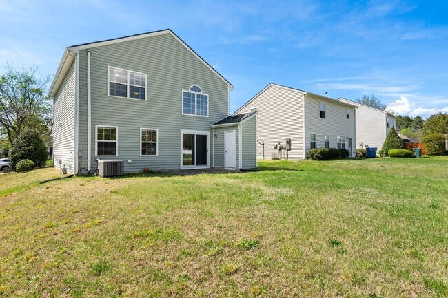 Building Photo - Welcoming 4-bed, 2.5-bath home in Durham offers thoughtful touches throughout.