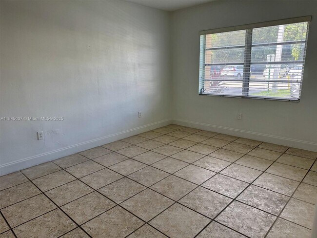 Building Photo - 15888 SW 95th Ave