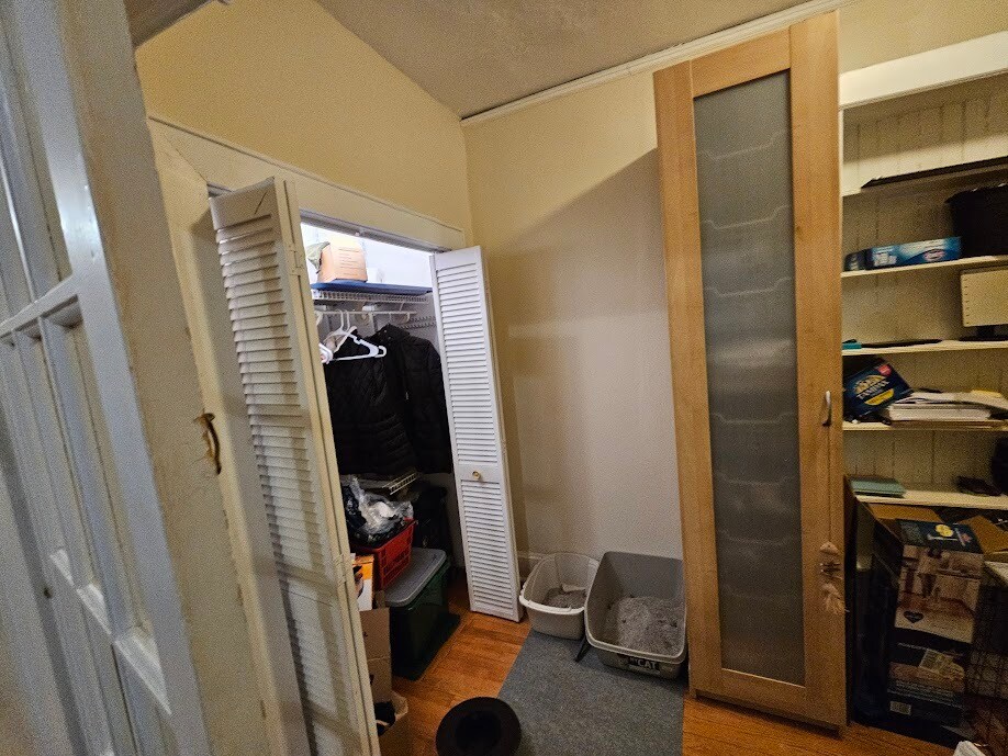 Building Photo - 286 Western Ave