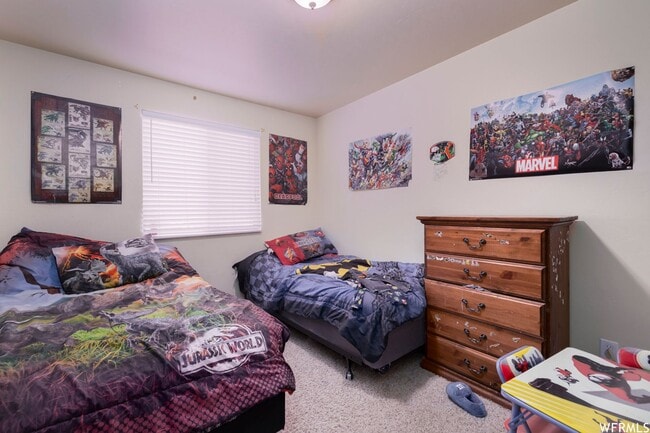 Building Photo - Spacious Vernal Townhome