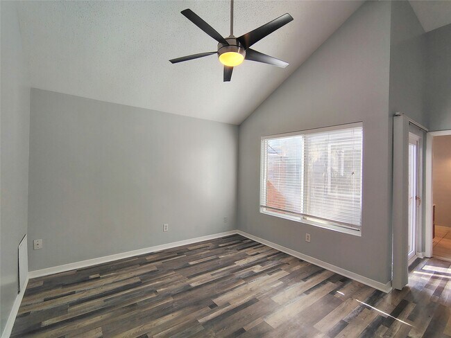 Building Photo - 4403 Waterfall Way