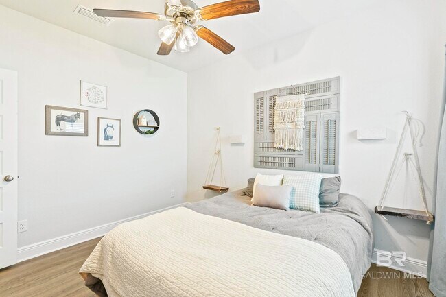 Building Photo - 13164 Shoshoney Cir