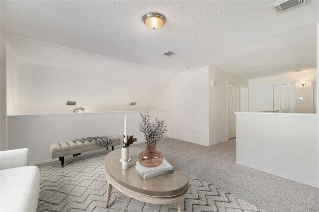 Building Photo - 9410 Calwood Cir