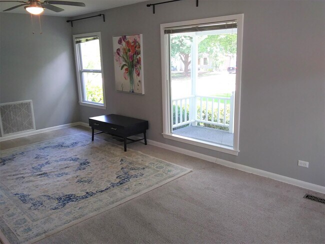 Building Photo - 353 Irvington Dr