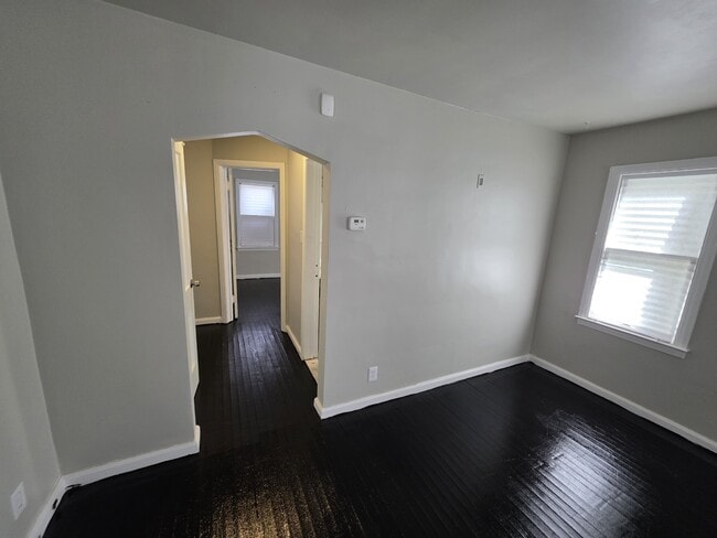 Building Photo - 15825 Fairmount Dr