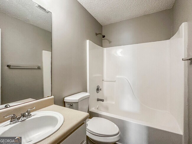 Building Photo - 255 Buffington Dr