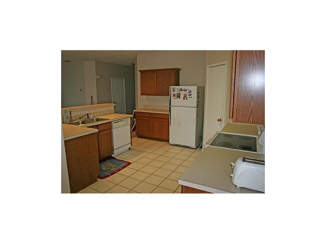 Building Photo - 3 Bedroom 2 Bath home for Lease in Denton