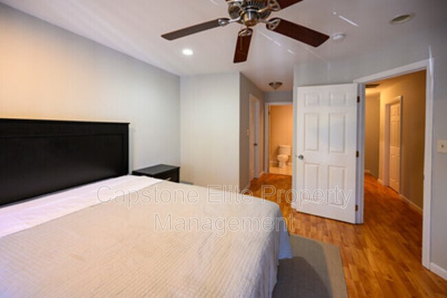 Building Photo - 44 S Orange Ave
