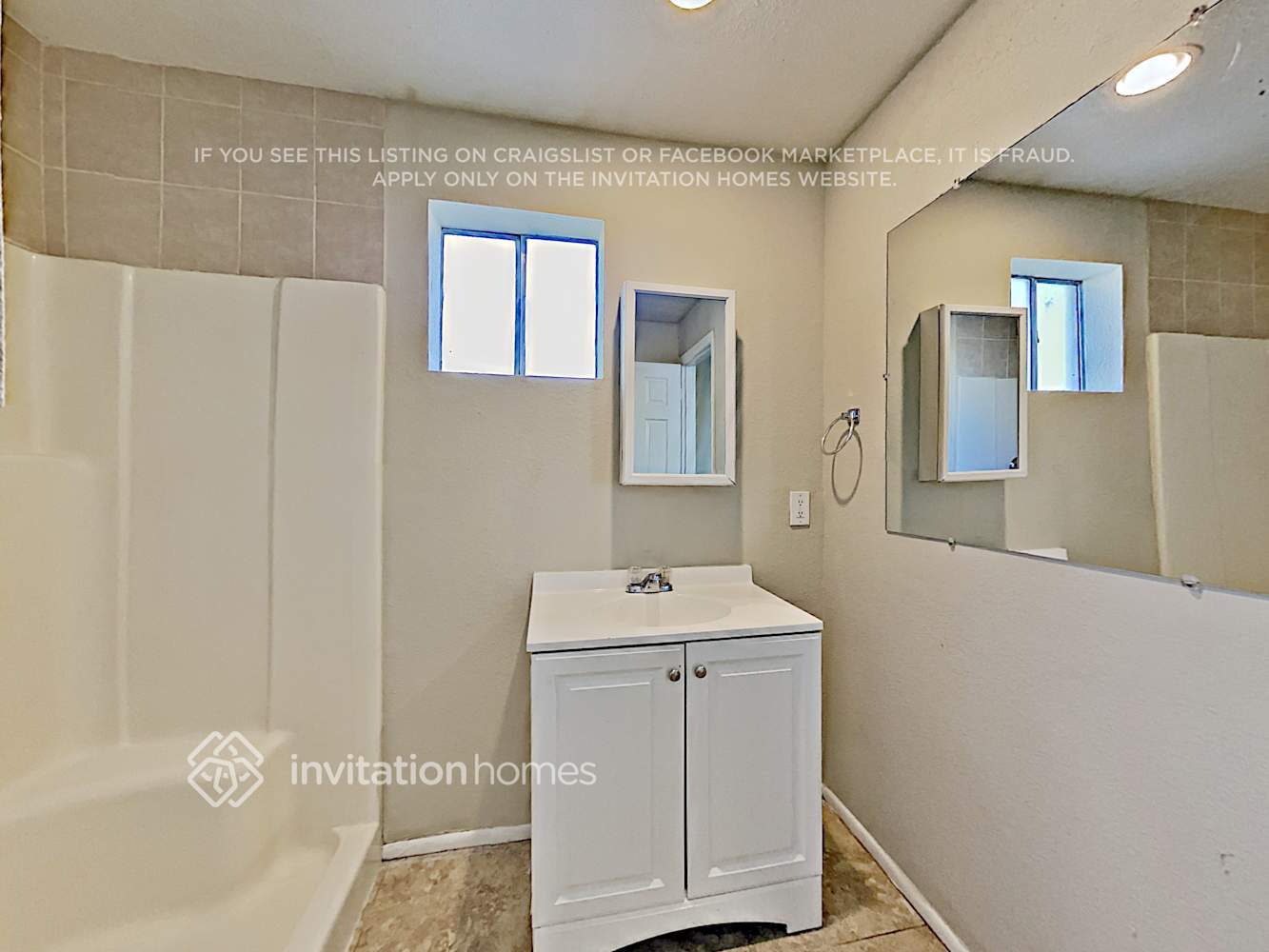 Building Photo - 4126 N Mitchell St