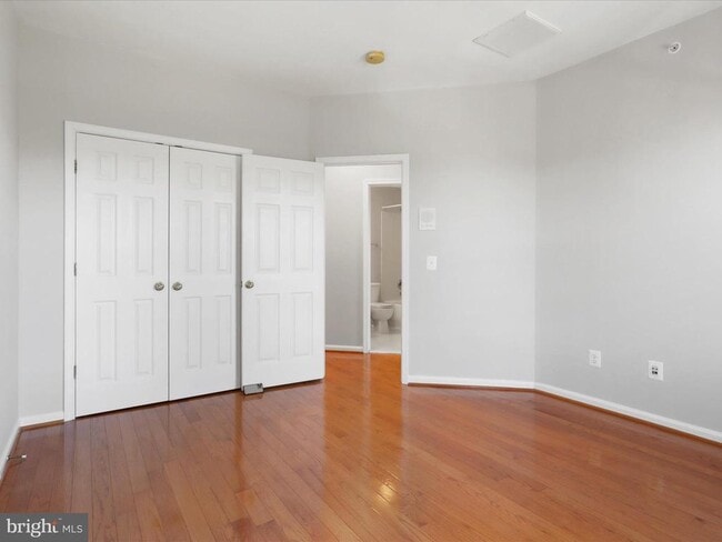 Building Photo - 4815 Dashiell Pl