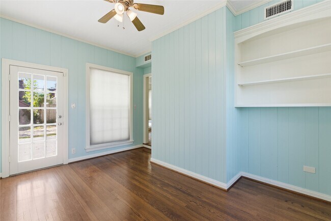 Building Photo - 6666 Fairfield St