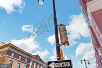 Building Photo - 440 S Broad St