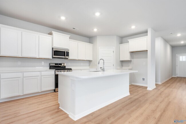 Building Photo - 14441 Mountain Strm Dr