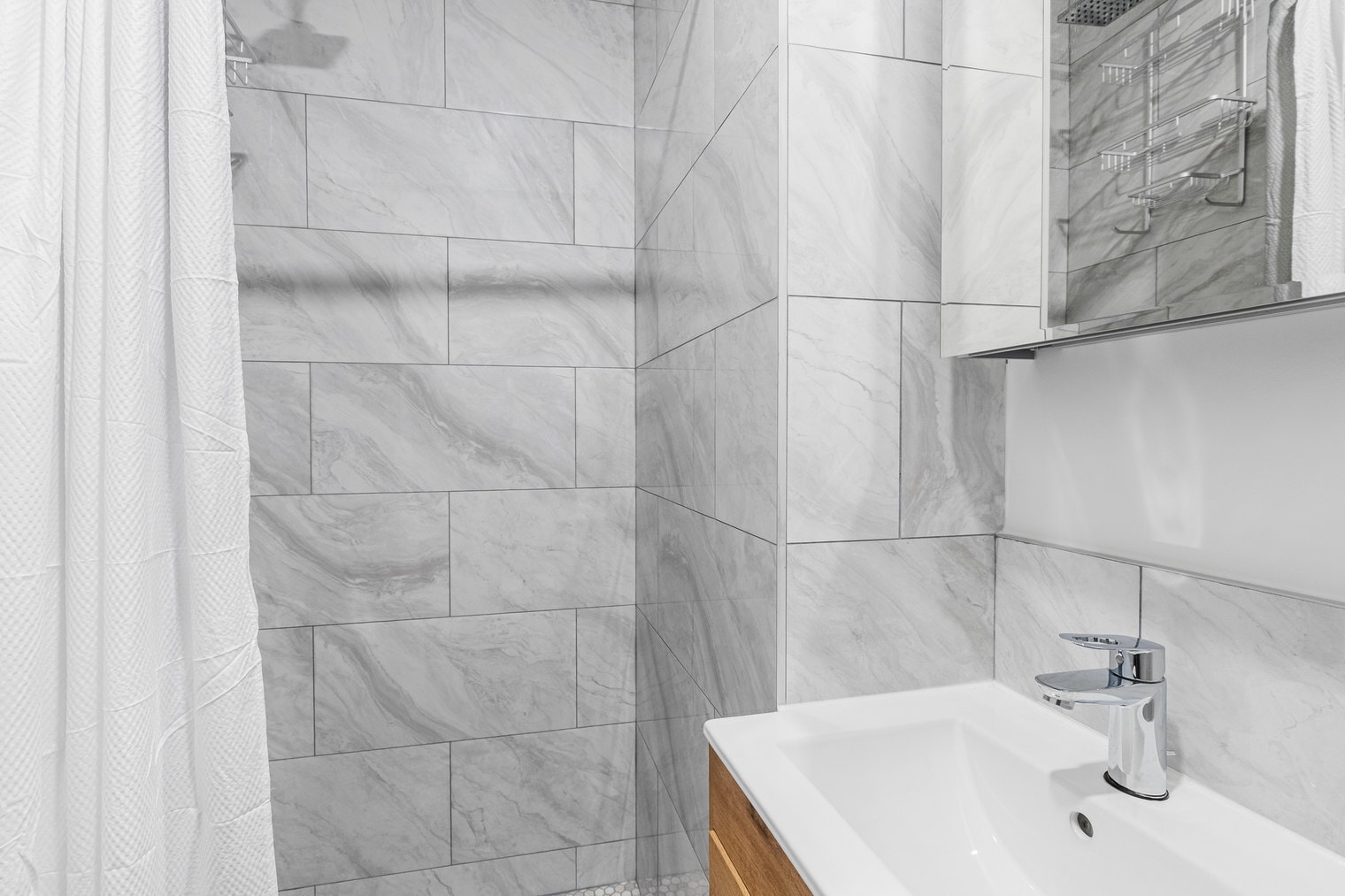 Building Photo - 307 W 39th St