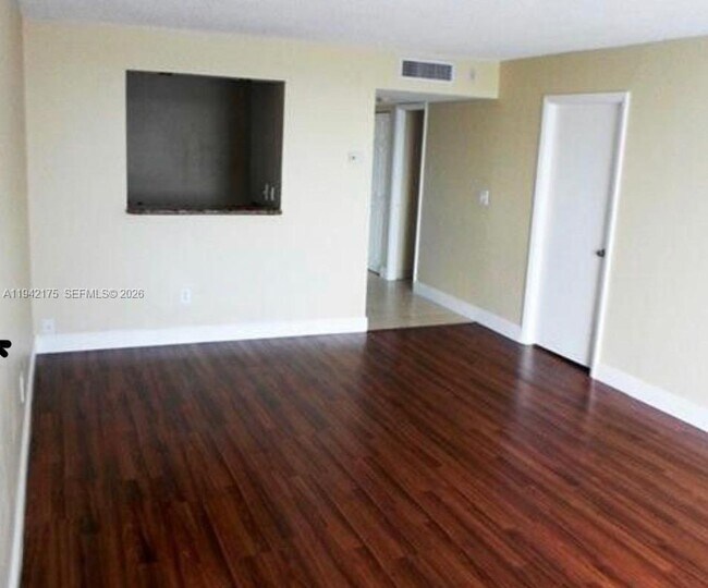 Building Photo - 498 NW 165th St