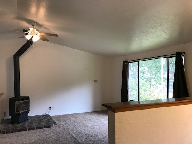 Building Photo - 1585 NW Palmer Ln