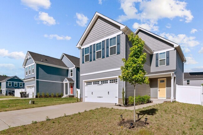 Primary Photo - YORK COUNTY 4Bdrm w/Fenced BCKYD.