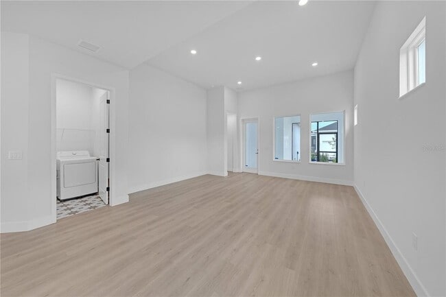 Building Photo - 7267 Kodiak Ln