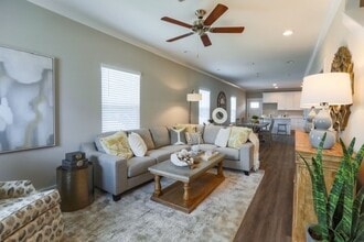 Building Photo - 303 N Sand Palm Rd
