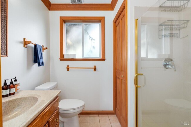 Building Photo - 20 Rosedale Rd