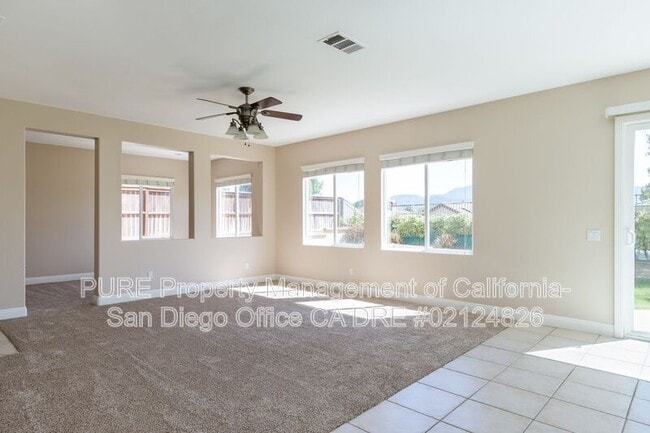 Building Photo - 44090 Terraza Ct