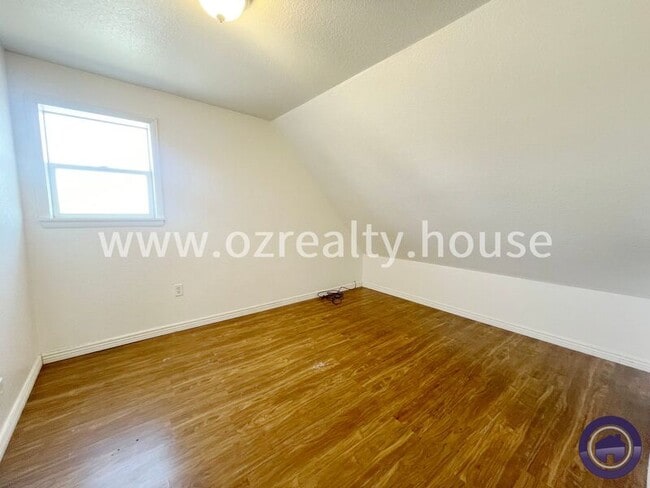 Building Photo - 3580 Doyle St