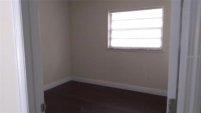 Building Photo - 5036 College Dr