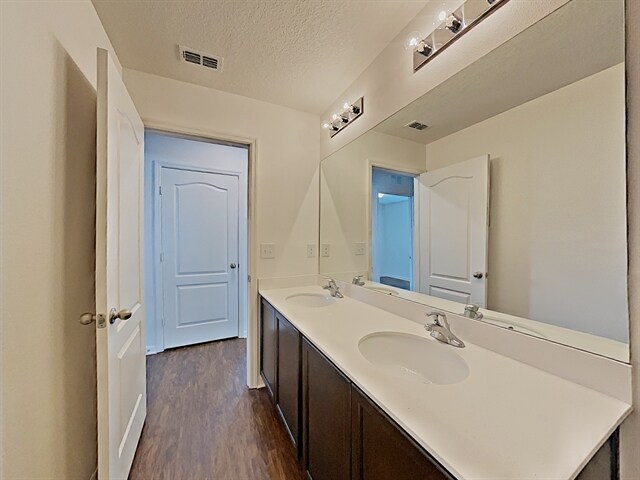 Building Photo - 1114 Brenton Leaf Dr