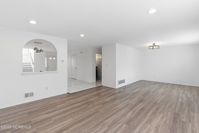 Building Photo - 44 Kingfisher Ct