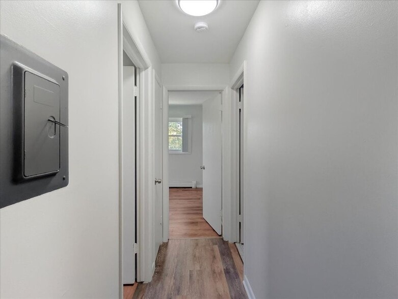 Building Photo - 126 W Washington St