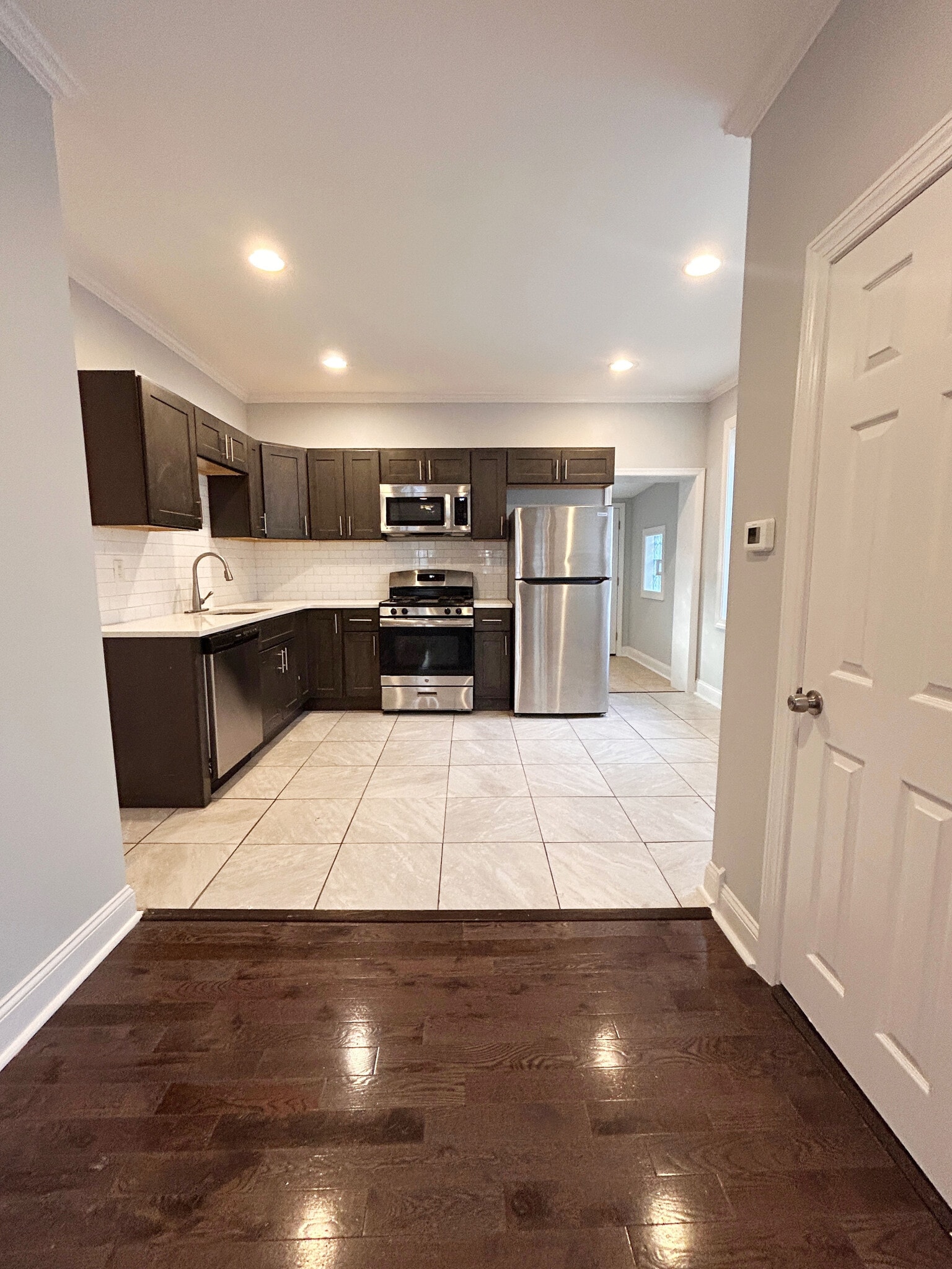 Building Photo - 157 E Duval St