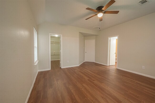 Building Photo - 17523 Coventry Oaks Dr