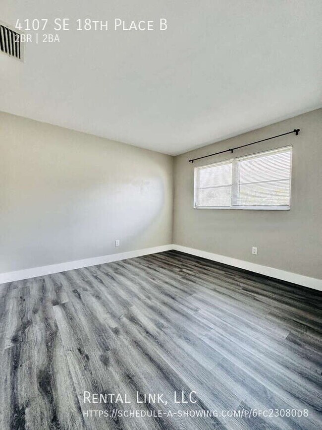 Building Photo - 4107 SE 18th Pl