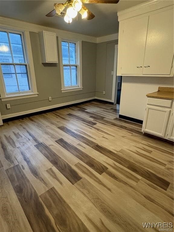 Building Photo - 221 Maple St