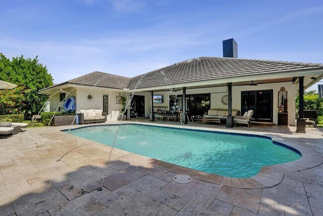Building Photo - Boca Raton Beautifully Updated 4 Bedroom Pool Home