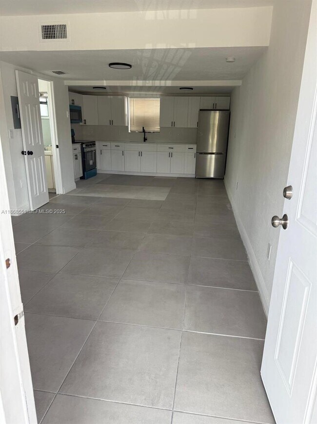 Primary Photo - 2291 W 53rd Pl