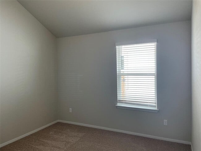 Building Photo - 203 Living Reef Dr