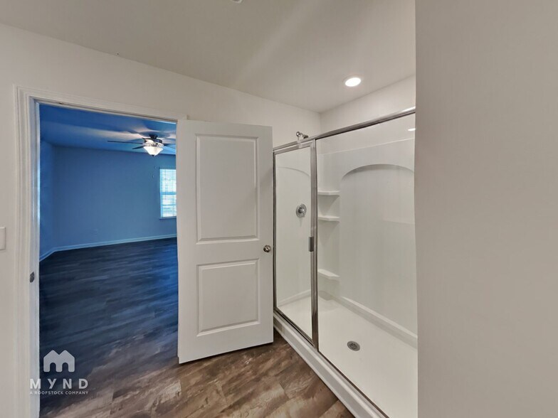 Building Photo - 5609 Harrison Trace Dr