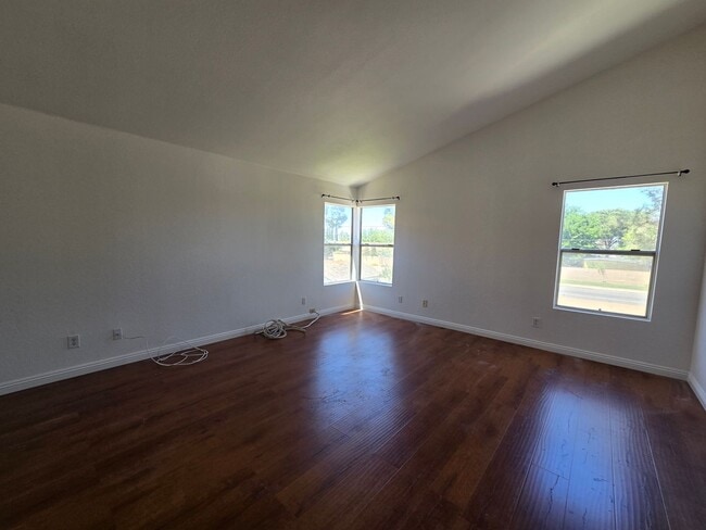 Building Photo - 3207 Maricotte Dr