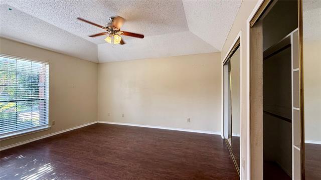 Building Photo - 2907 Sierra Dr