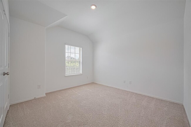 Building Photo - 3715 Butterfly Breeze Ln