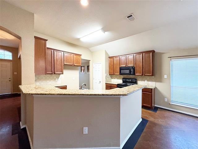 Building Photo - 724 Red Elm Ln