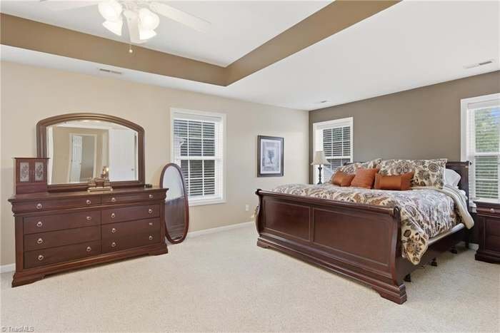 Building Photo - 2460 Alderbrook Dr