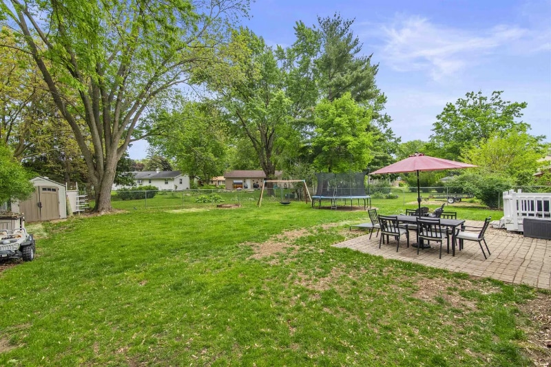 Building Photo - 810 Suffolk Dr