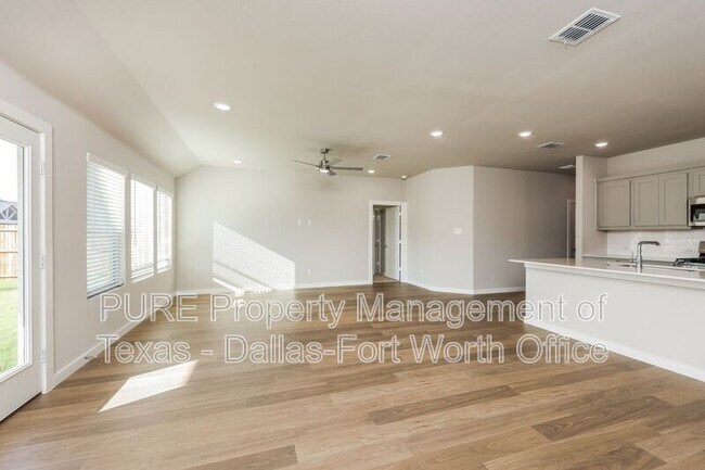 Building Photo - 805 Tidal Dr